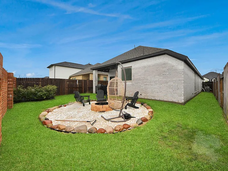 4219 Colony Ln — Photo 33
