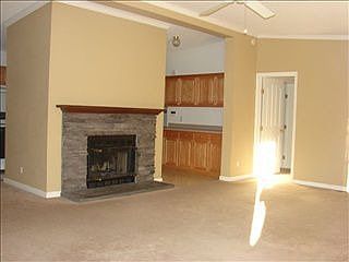2nd image of 117 Fairview Oaks Dr