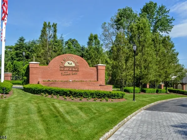 404 Cambridge Dr #404, Butler Boro, NJ 07405