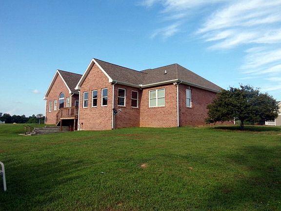 2nd image of 111 Willow Bend Way