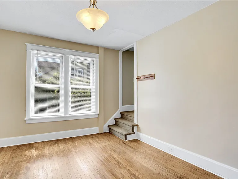 319 N 2nd St #1 — Photo 10