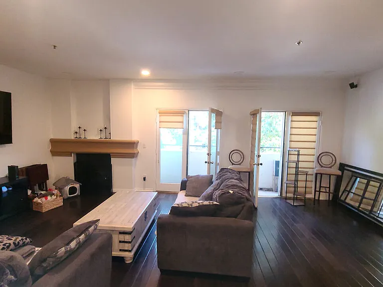 12011 Goshen Ave #202 — Photo 33