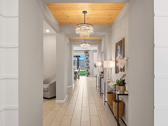 5th image of 17577 W Southgate Ave