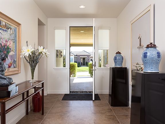 4th image of 1160 Saguaro Way