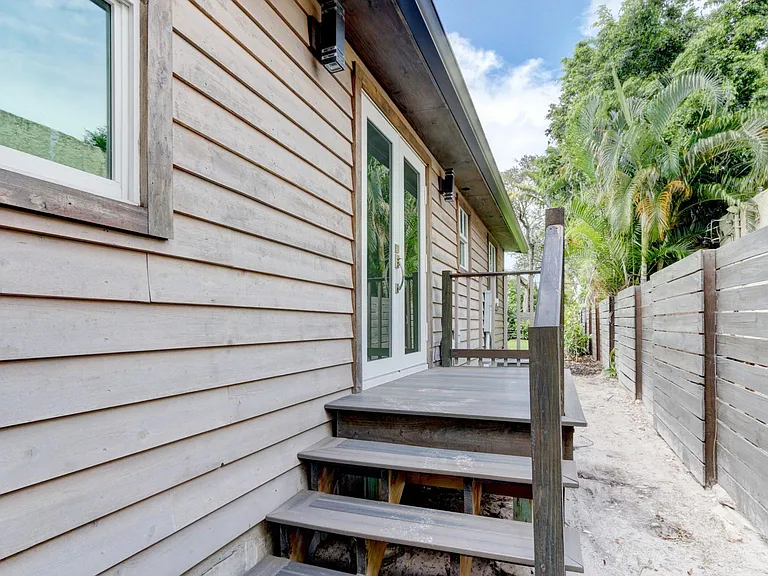833 Ardmore Rd — Photo 42