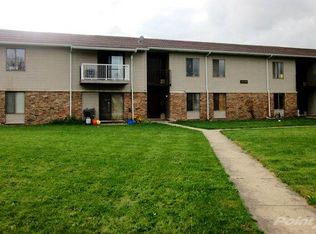 1108 87th Ave APT 10, Kenosha, WI 53144