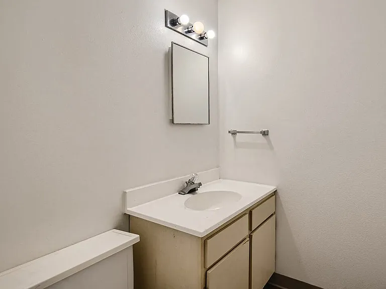 Bathroom With Under the Sink Storage