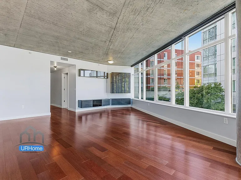 1926 W Burnside St #202 — Photo 8