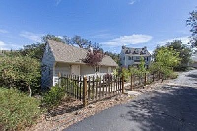 2nd image of 2333 Sunset View Dr