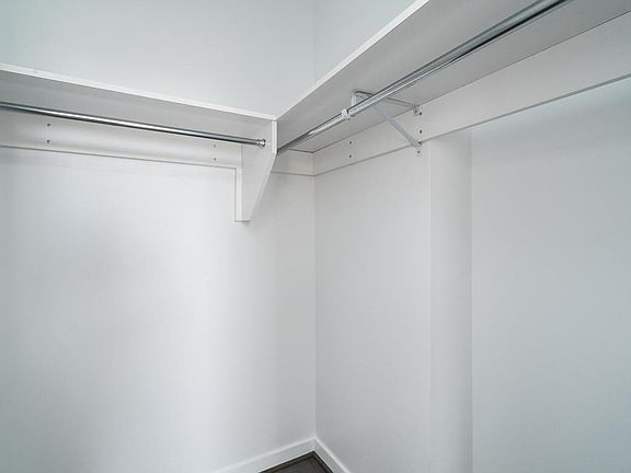 5th image of 3301 Henry Ave #405