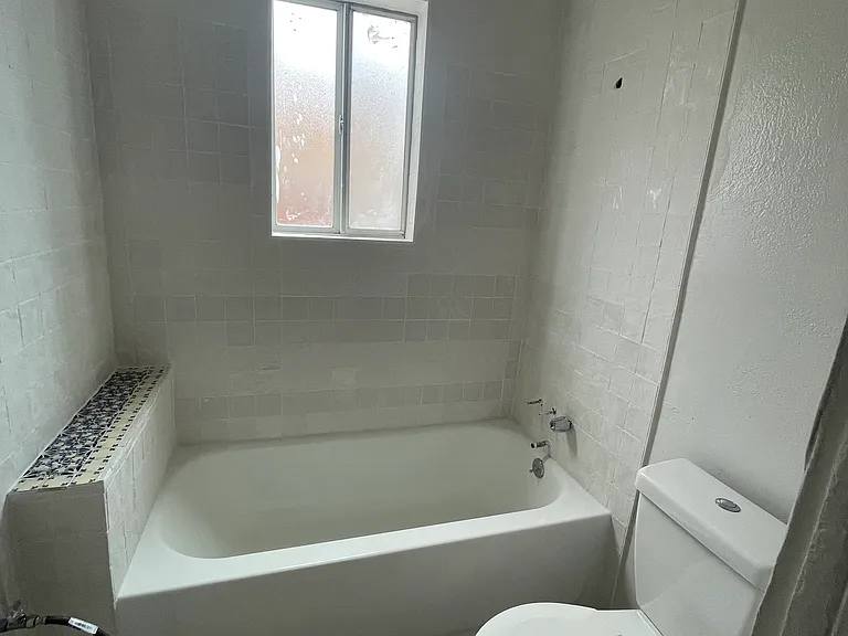 228 S Arizona Ave — Photo 12