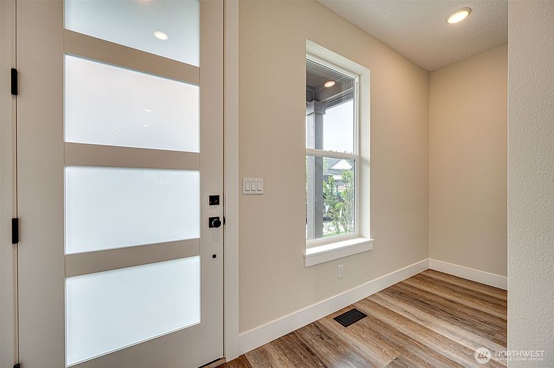 3rd image of 3443 SE 8th Avenue