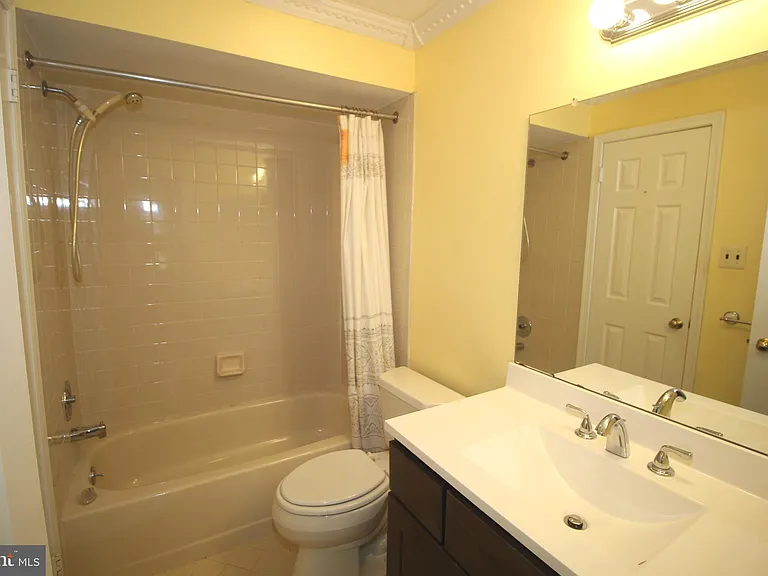 681A Rose Hollow Dr — Photo 19