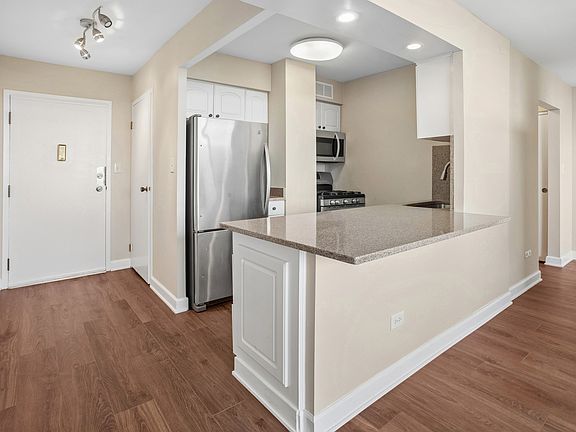 5th image of 20 N Tower Rd APT 9C