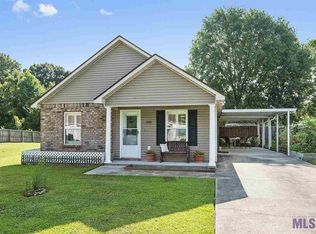 11256 Tracy St, Saint Amant, LA 70774