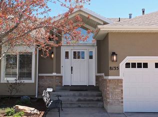 8135 S Hidden Springs Cv, Sandy, UT 84094