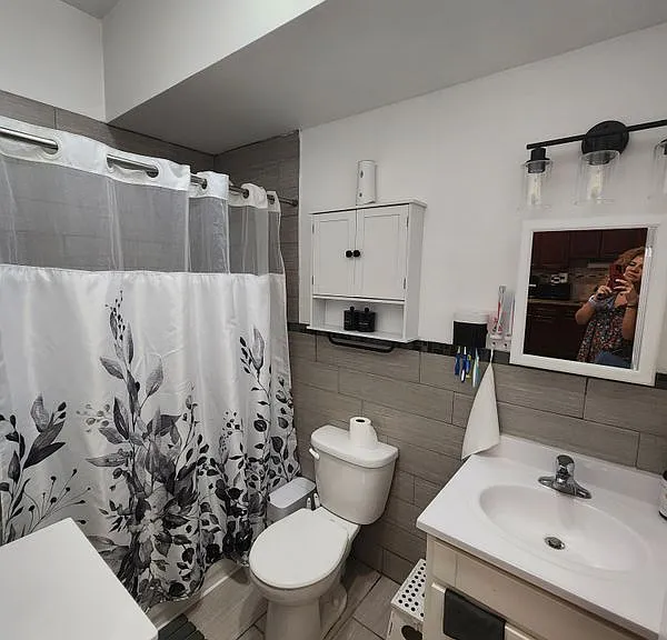 245 W Grand St #1RST — Photo 3