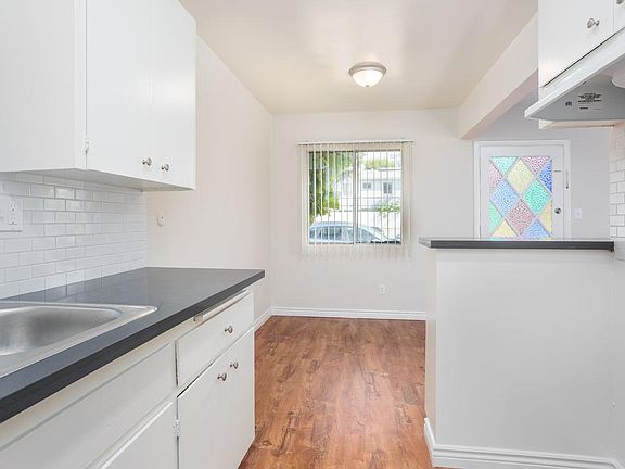 4th image of 4747 Colfax Ave #1
