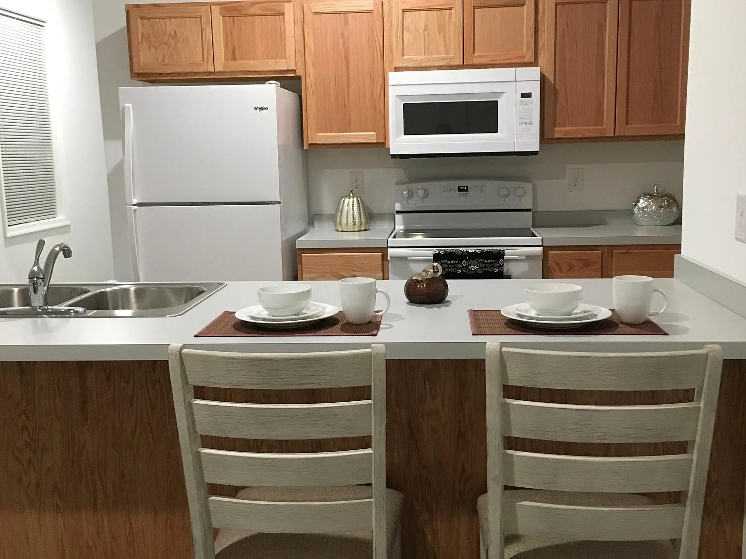 299 College Rd — Photo 3
