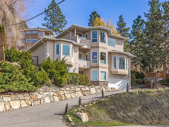 2nd image of 809 Toovey Rd