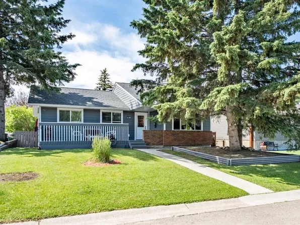 49 N Lock Cres, Okotoks, AB T1S 1E8