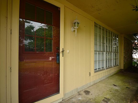 2nd image of 17915 Glenledi Dr