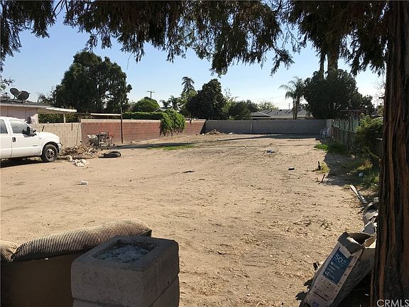 3rd image of 1007 Magnolia Ave