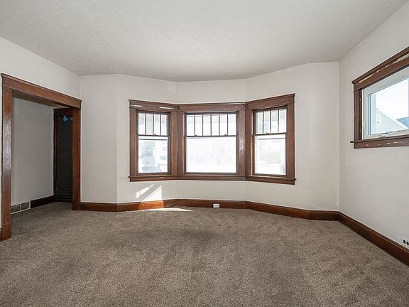 5th image of 4662 E 85th St