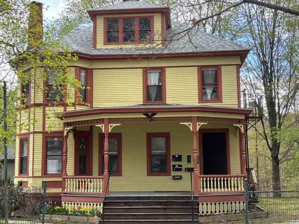 23-25 Mulberry St, Claremont, NH 03743