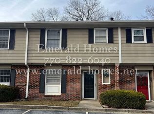 2080 Kings Gate Cir APT B, Snellville, GA 30078