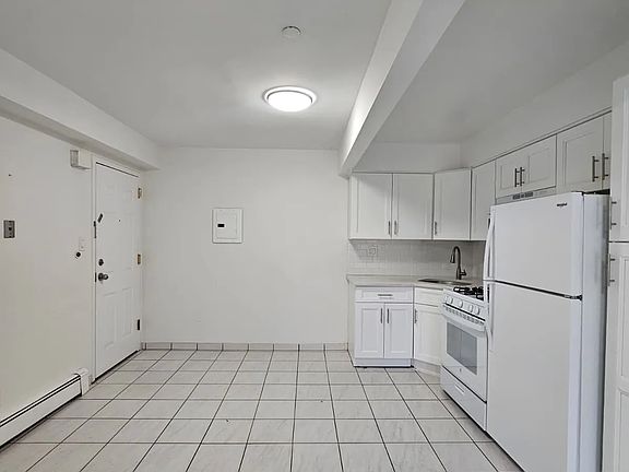 3rd image of 32-38 36th St #1A