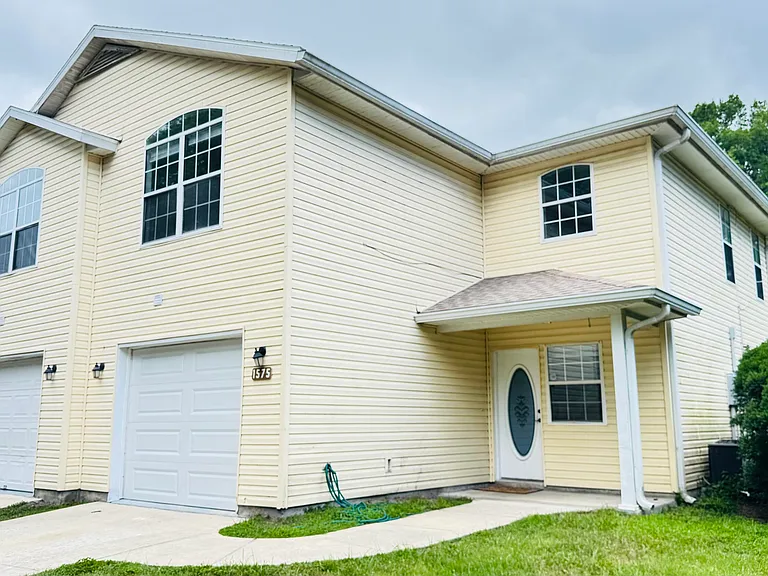 1575 Megan Bay Cir — Photo 1