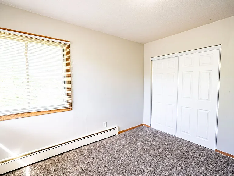 4055 Lyndale Ave N — Photo 19