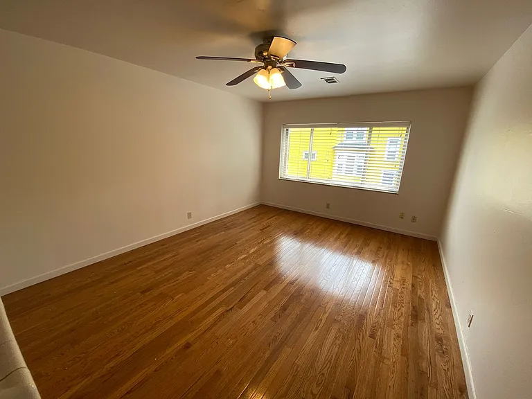 E 15th Ave 325 TPP — Photo 4