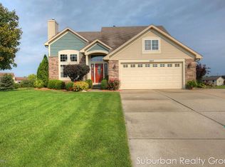 3917 Suntree Ave, Hudsonville, MI 49426