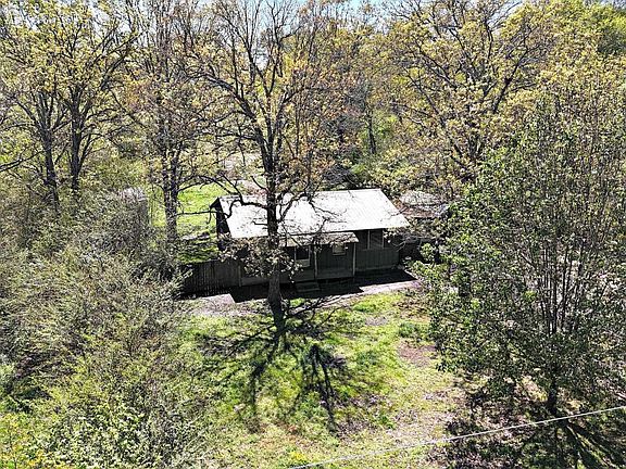 2nd image of 118 Polk Rd #76