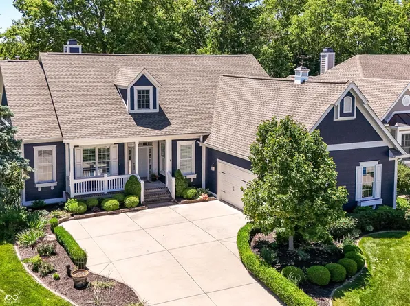 10655 Sunset Point Ln, Fishers, IN 46038