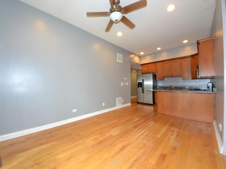 602 W 31st St #2N — Photo 4