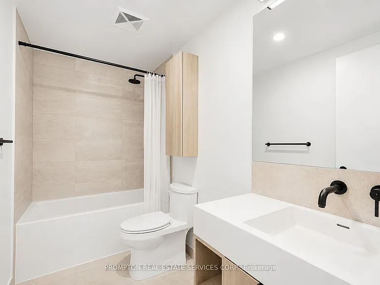 108 Peter St #923 — Photo 7