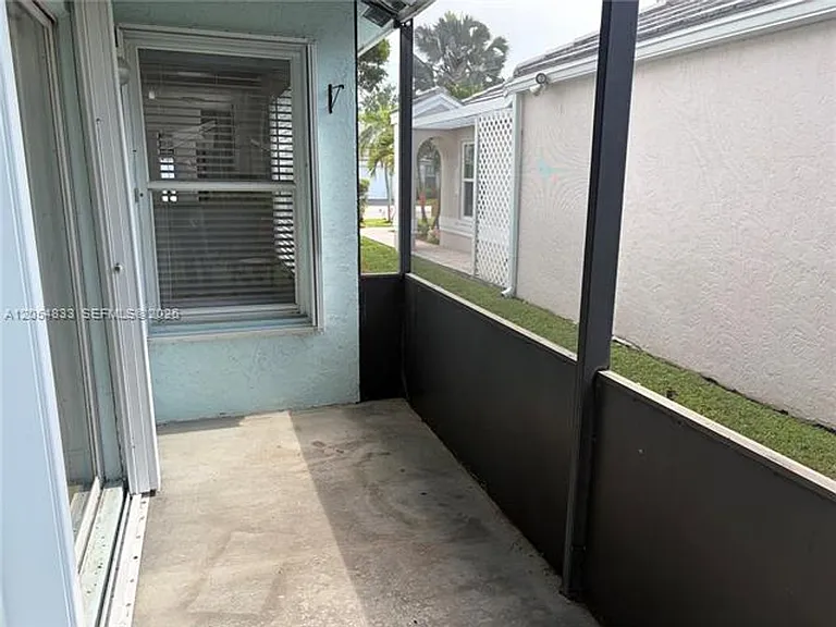 9020 Lake Park Cir N #9020 — Photo 24