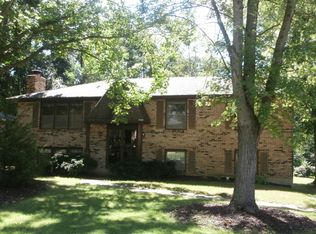 1512 E Lexington Cir, Columbia, MO 65203