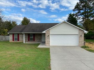 1931 Five Oaks Ln, Maryville, TN 37801