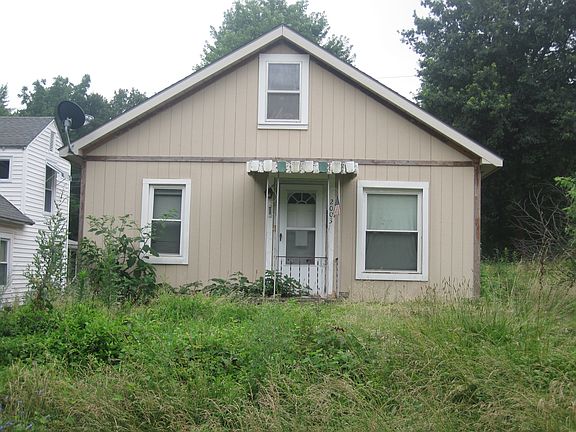 3rd image of 2003 E 83rd St