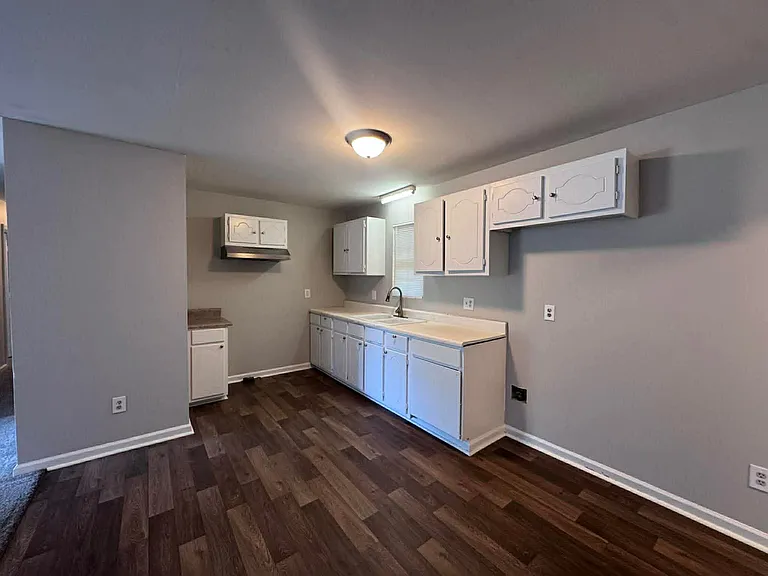 224 Pond Ave — Photo 10