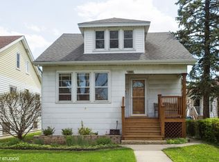 5742 N Manton Ave, Chicago, IL 60646