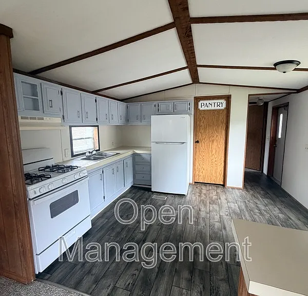 301 Mantle Ave #295KC — Photo 8