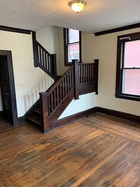 3 bed, $800 — Photo 2