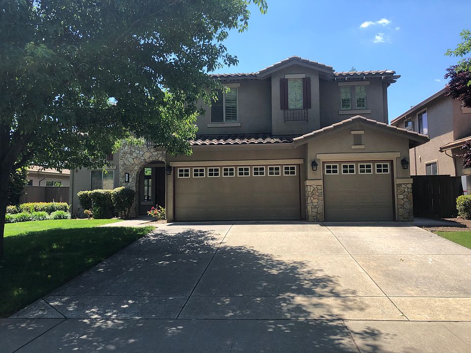 1st image of 1023 Fountain Dr