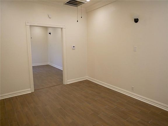 5th image of 751 Louisiana Ave #4