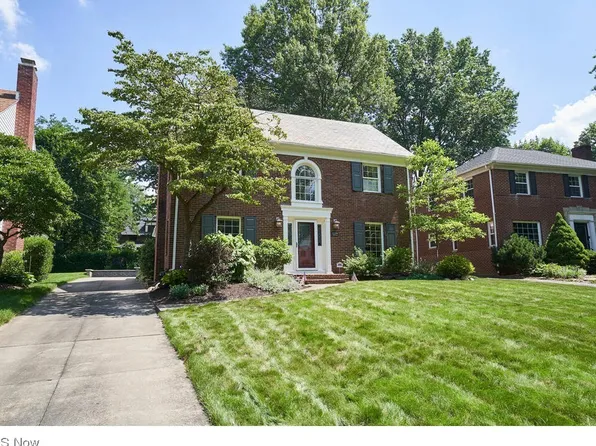 1379 Jefferson Ave, Akron, OH 44313